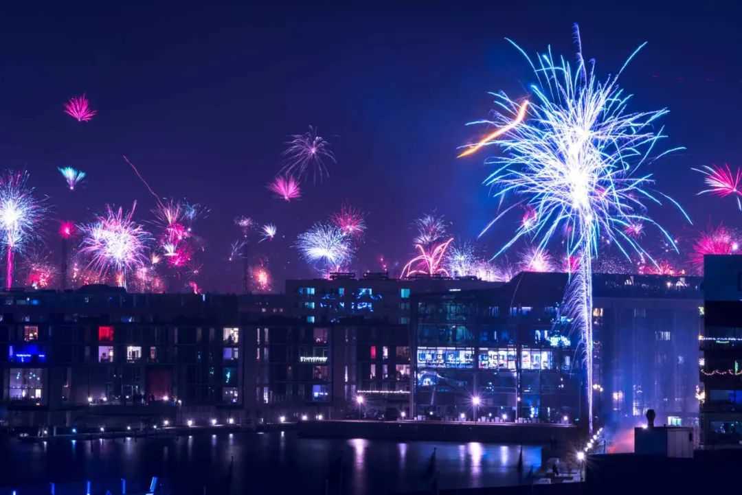 Denmark: Table-Jumping and Plate-Smashing Traditions